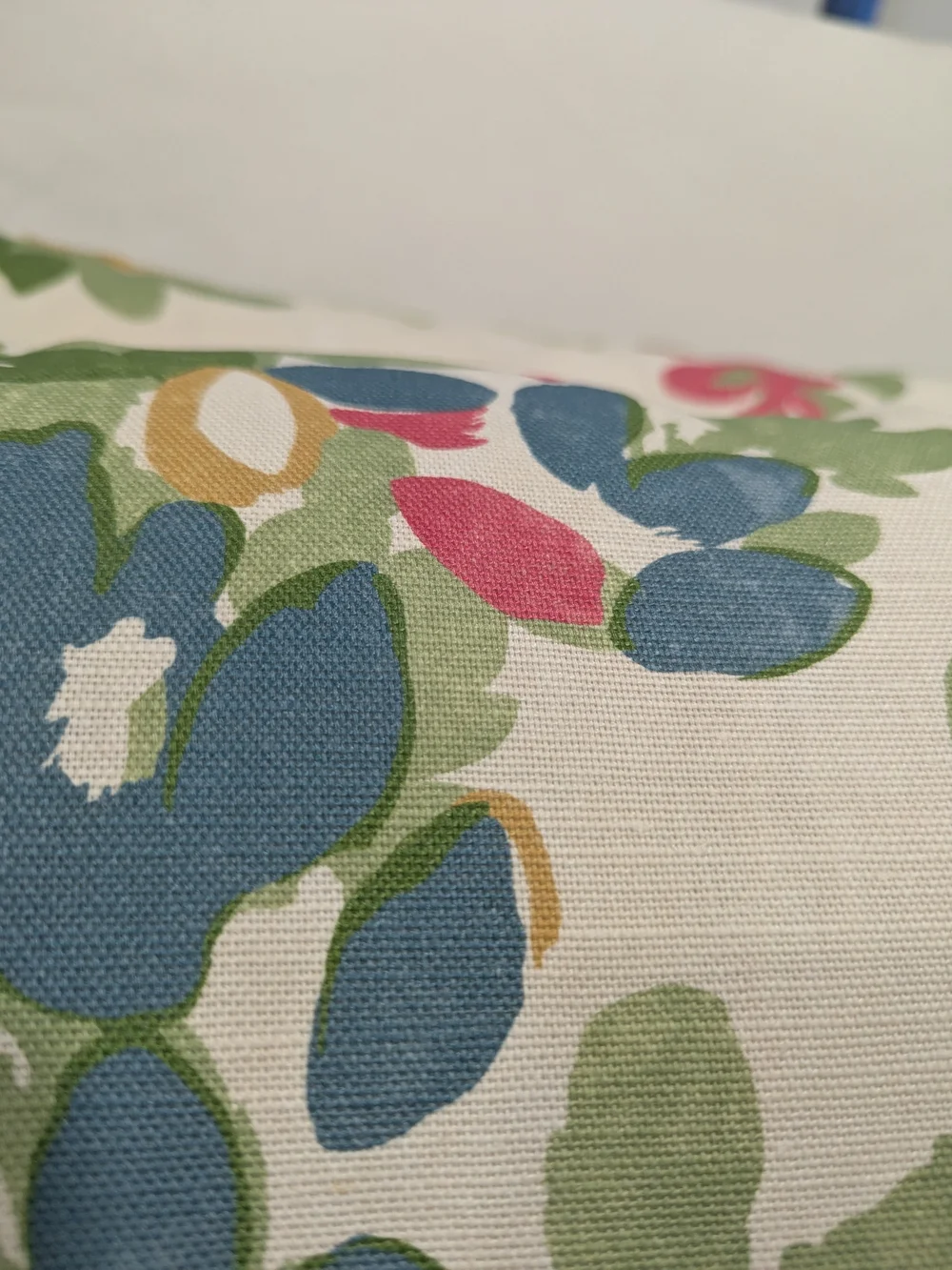 Thibaut decorative lumbar